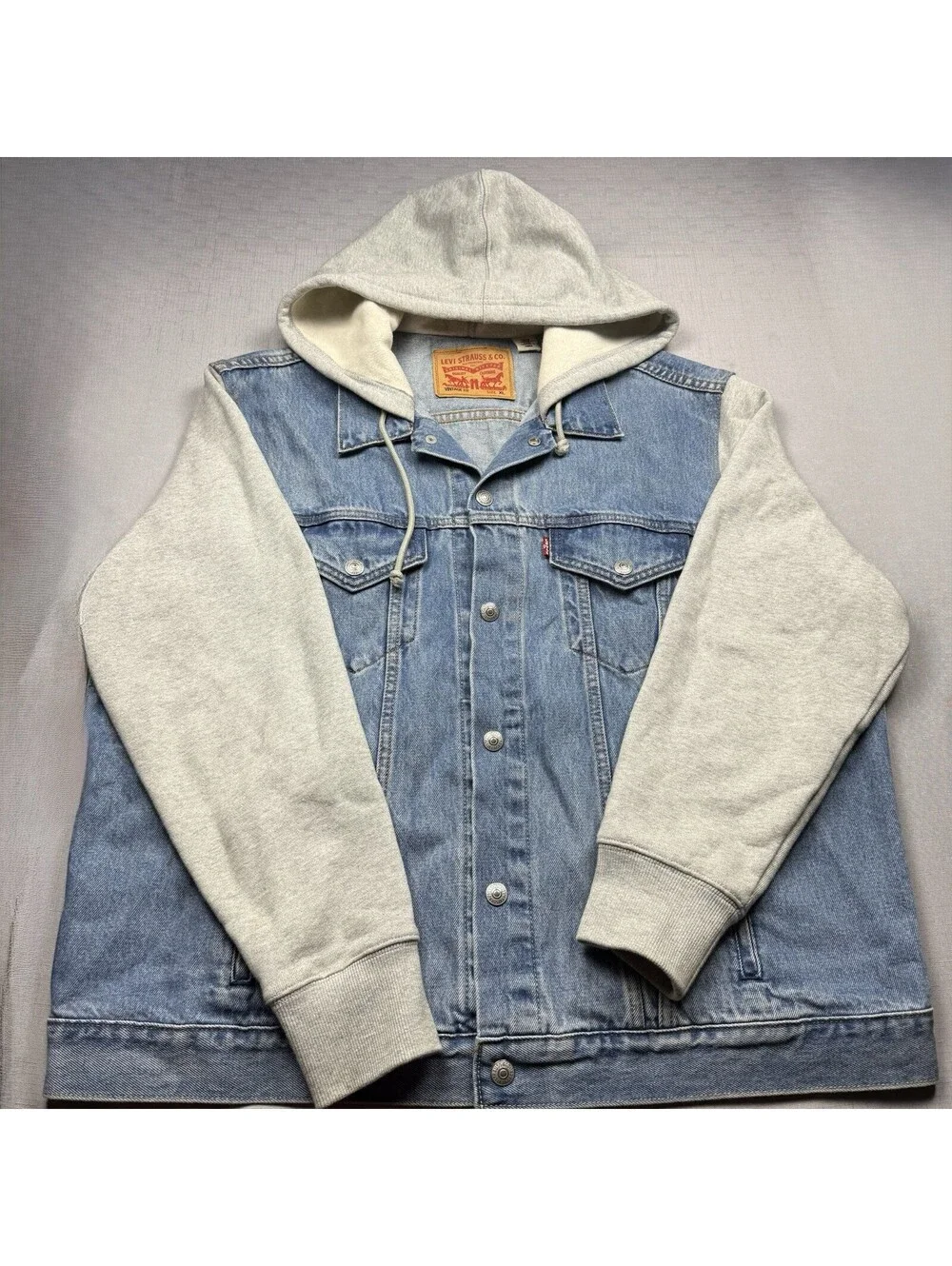 Levi’s Men’s XL Hybrid Denim Trucker Jacket Gray Hoodie Sweatshirt Sleeves